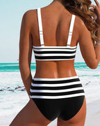 Hochtaillierter gestreifter Bikini