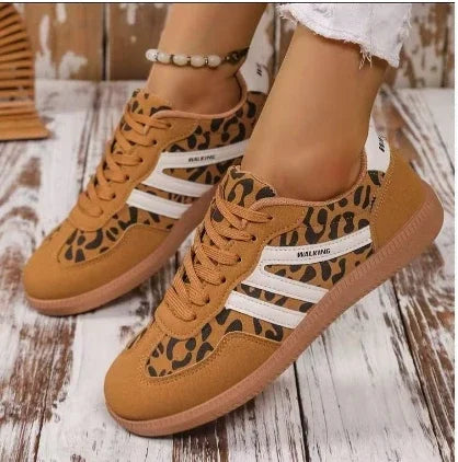 Damen Retro Sneaker – Zeitloser Stil & Hoher Tragekomfort