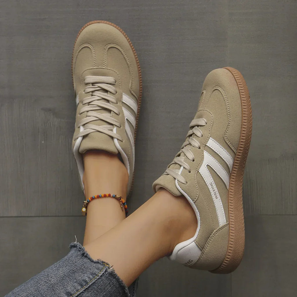 Damen Retro Sneaker – Zeitloser Stil & Hoher Tragekomfort