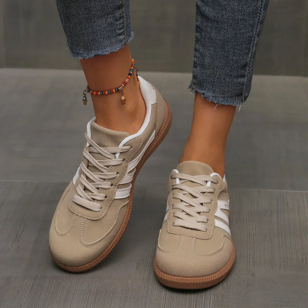 Damen Retro Sneaker – Zeitloser Stil & Hoher Tragekomfort
