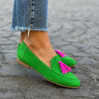 Antonia | Loafer in Grün mit fuchsiafarbenen Fransen
